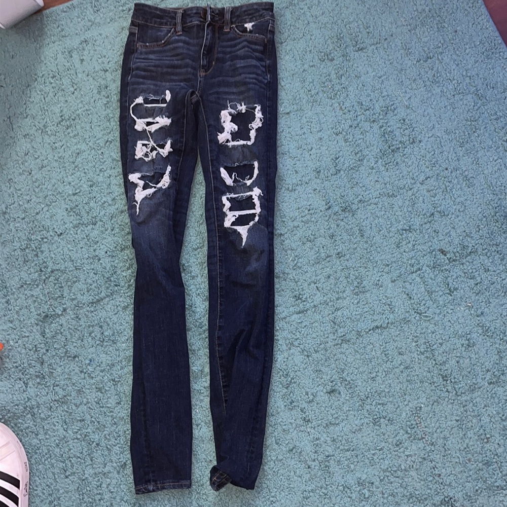 American Eagle ripped skinny jeans (size 0)